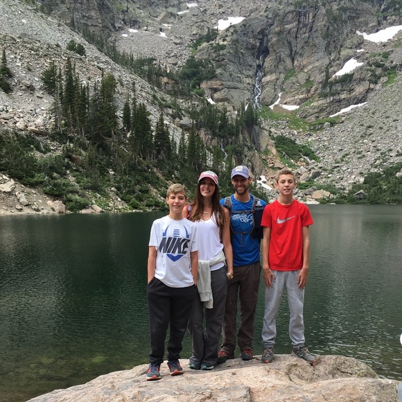 Meet your Posher, Vicki - Picture 5 of 16